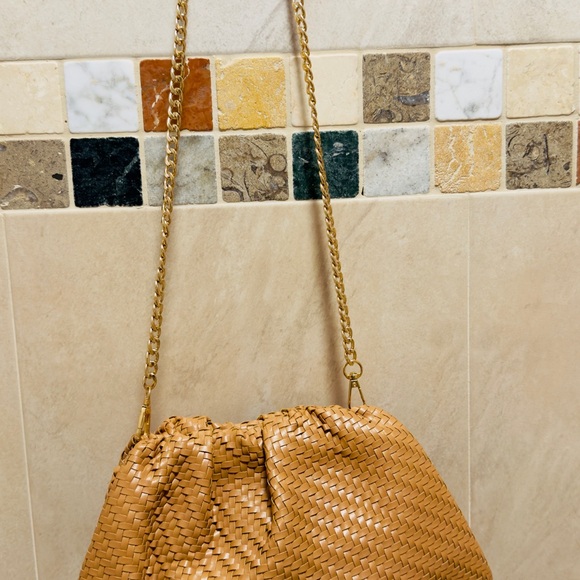 ✨ Anthropologie Woven Tan Crossbody / Clutch Bag ✨ - Picture 2 of 6